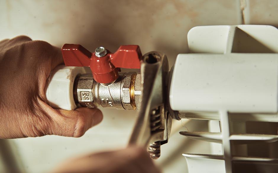 entretien chauffe eau Suresnes